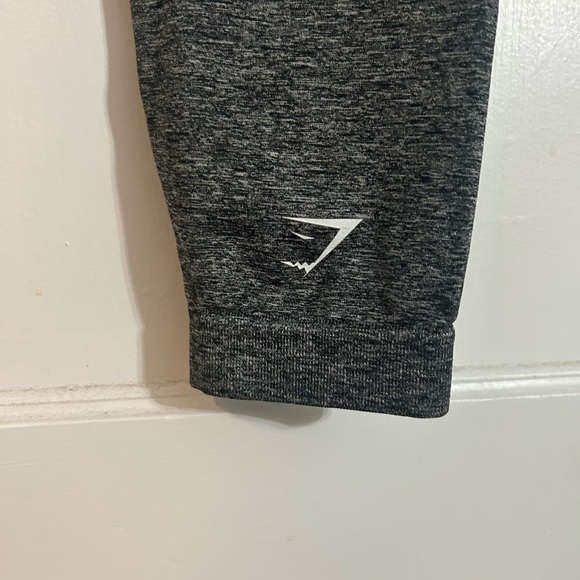 Gymshark Ombre Black and Gray Leggings - Picture 4 of 5